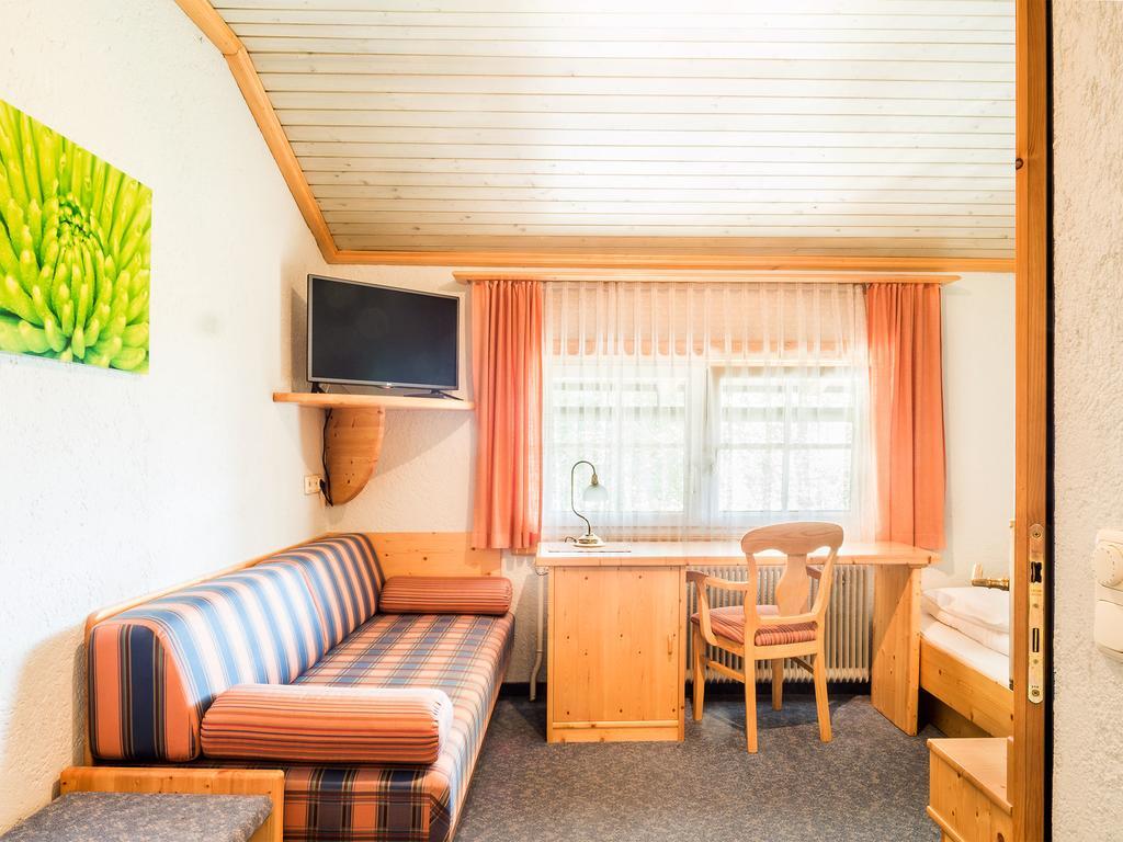Siri'S Einkehr Hotel แซงต์ท กิอร์เกน อิม อัทเทอร์เกา ภายนอก รูปภาพ